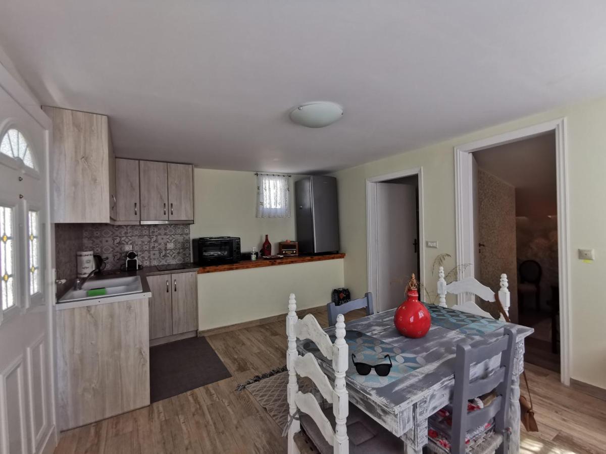 Villa Costa Atheras Bagian luar foto