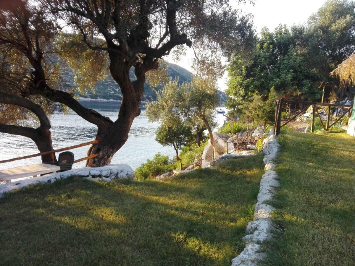 Villa Costa Atheras Bagian luar foto