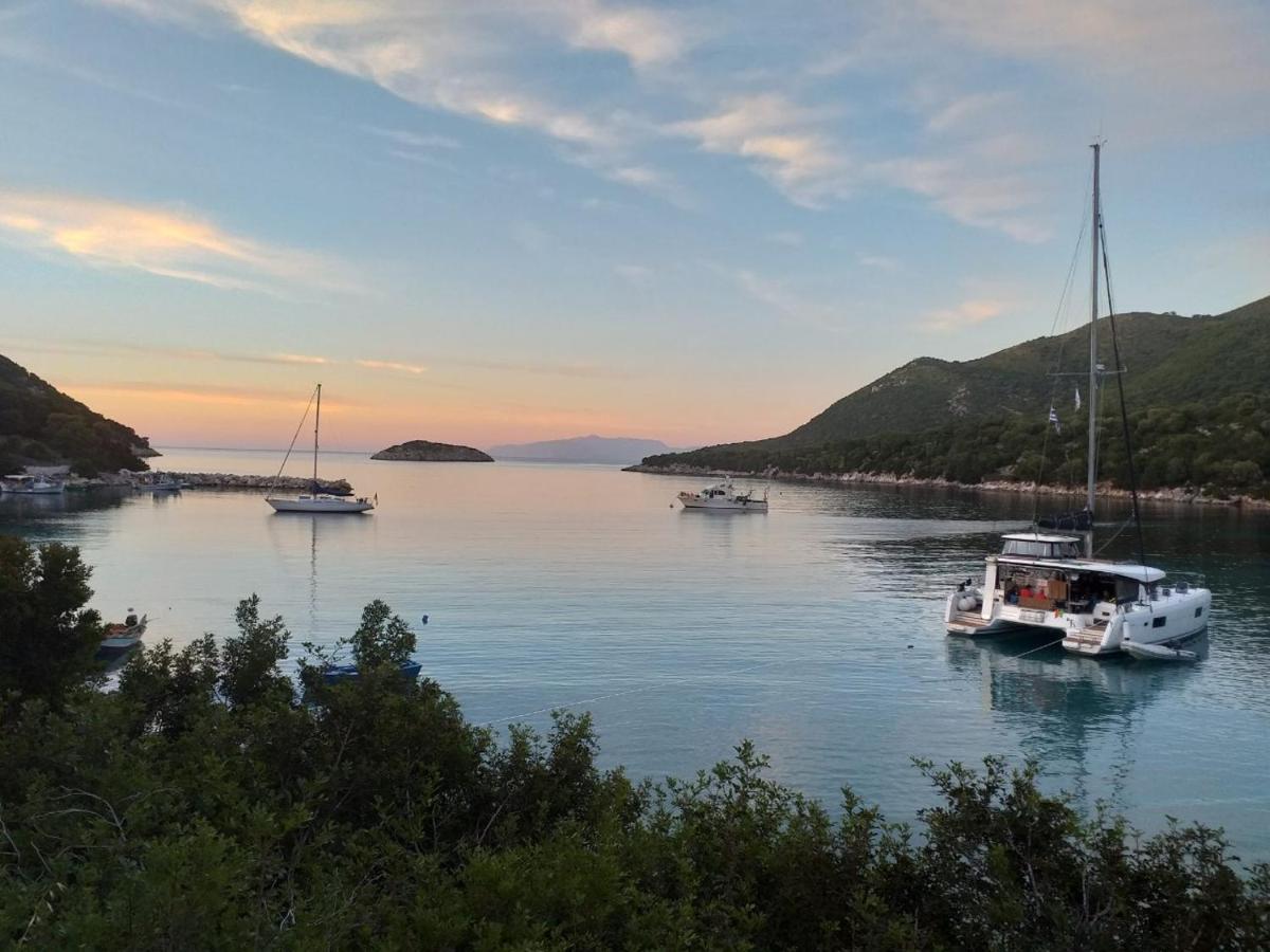 Villa Costa Atheras Bagian luar foto