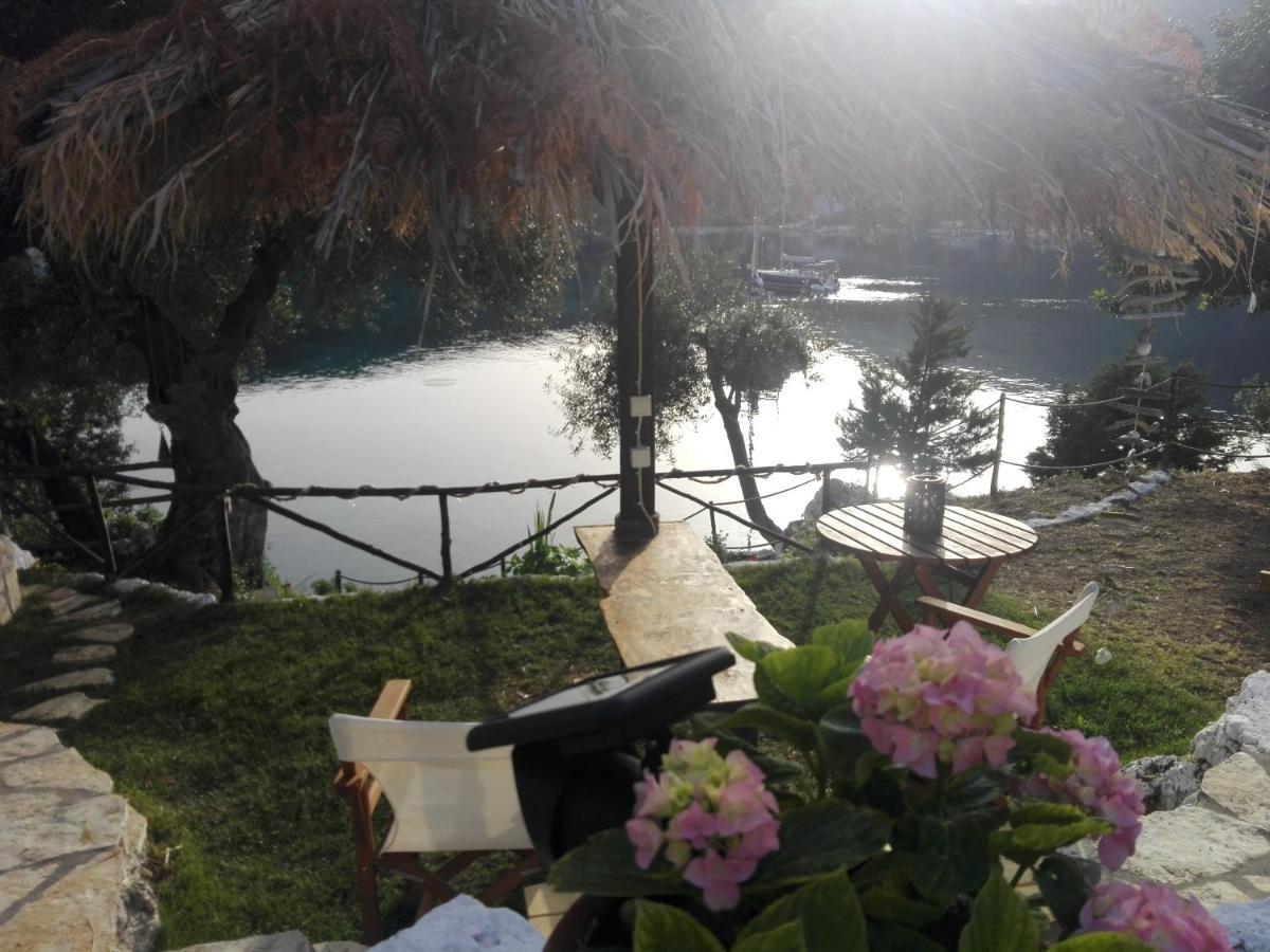 Villa Costa Atheras Bagian luar foto