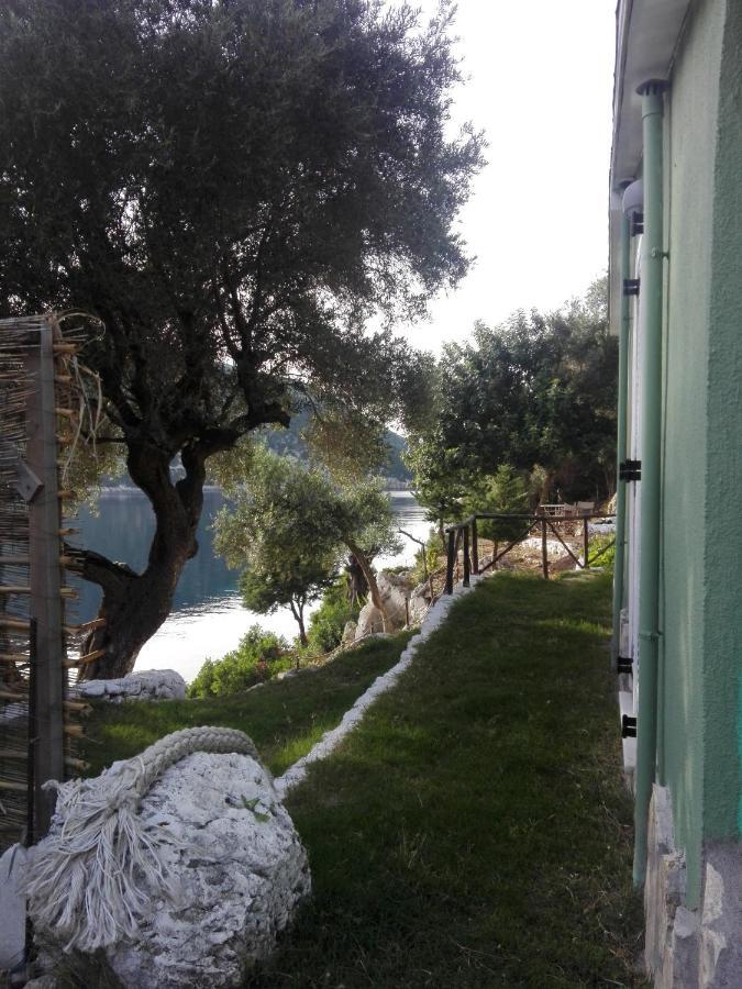 Villa Costa Atheras Bagian luar foto